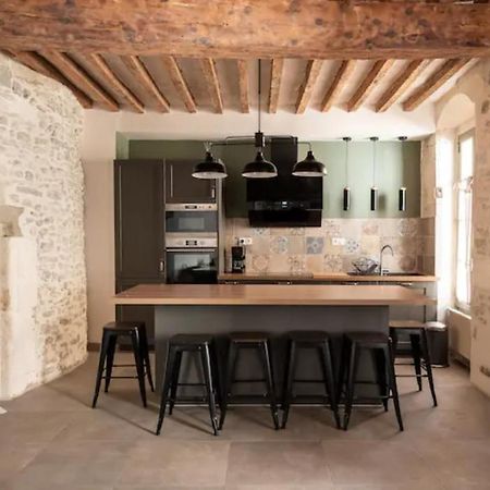 La Tour 1 Appartement Au Coeur Du Centre Ville LʼIsle-sur-la-Sorgue Eksteriør bilde