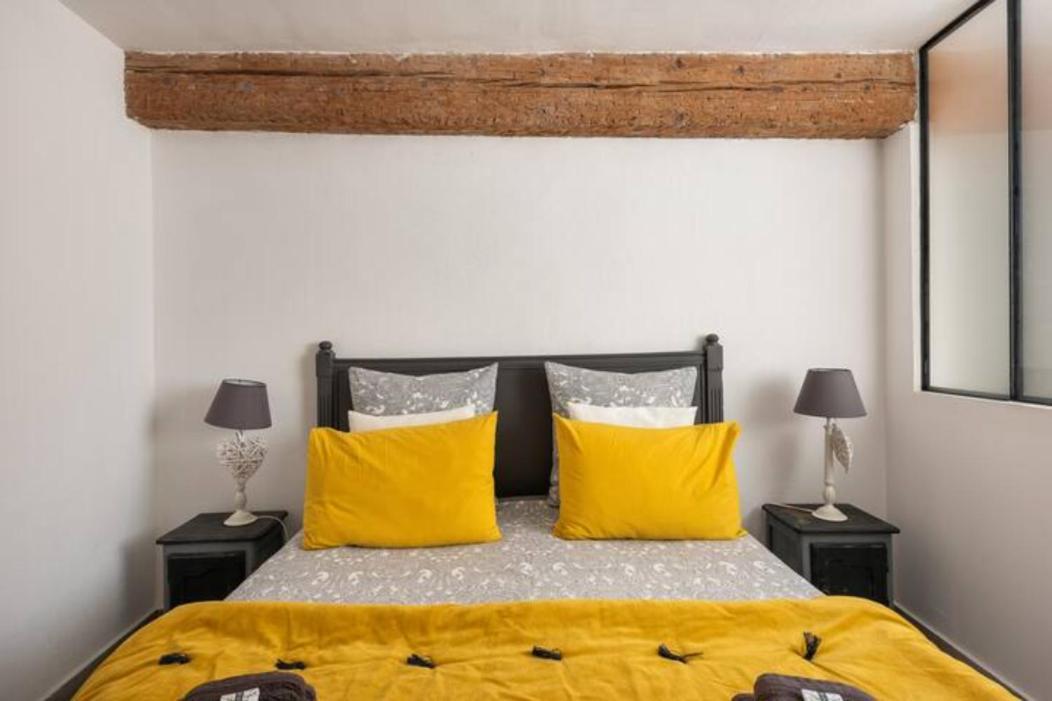 La Tour 1 Appartement Au Coeur Du Centre Ville LʼIsle-sur-la-Sorgue Eksteriør bilde