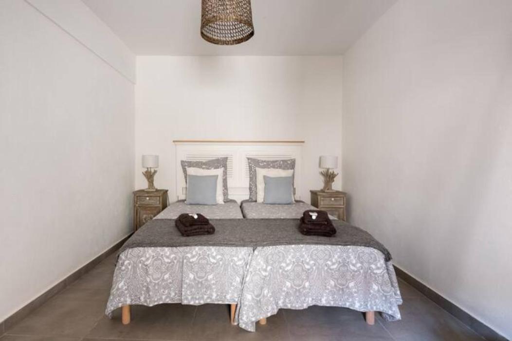 La Tour 1 Appartement Au Coeur Du Centre Ville LʼIsle-sur-la-Sorgue Eksteriør bilde